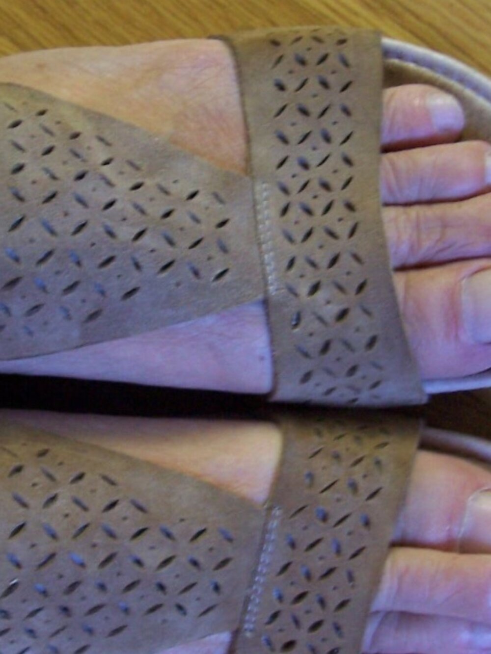 Aetrex Soft Suede Leather Sandals Size 7.5